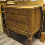 551 1061 CHEST OF DRAWERS